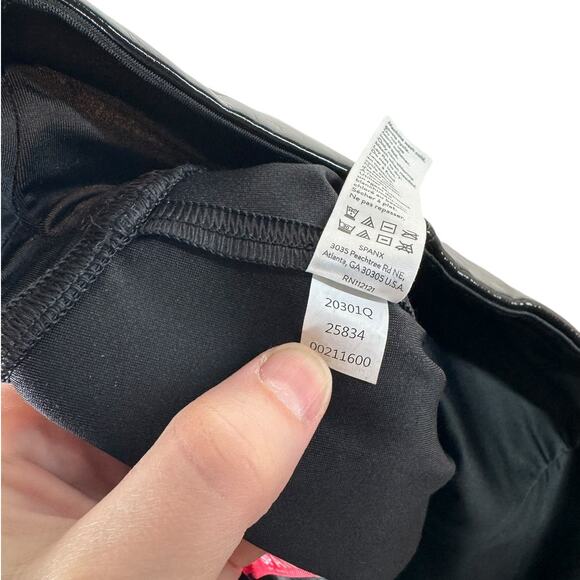 Spanx Faux Patent Leather Leggings‎ Black Medium Petite High Rise Edgy Cool - Picture 10 of 11
